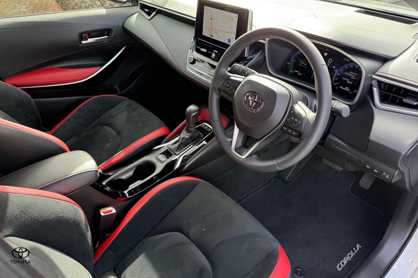 2024 Toyota Corolla ZR image 6