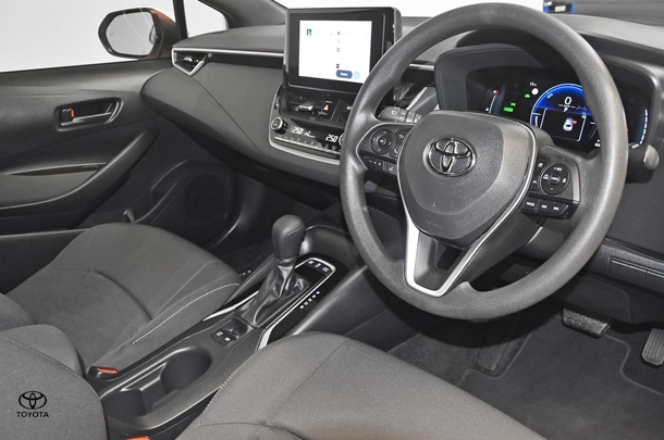 2024 Toyota Corolla Hatch Hybrid Ascent Sport image 9