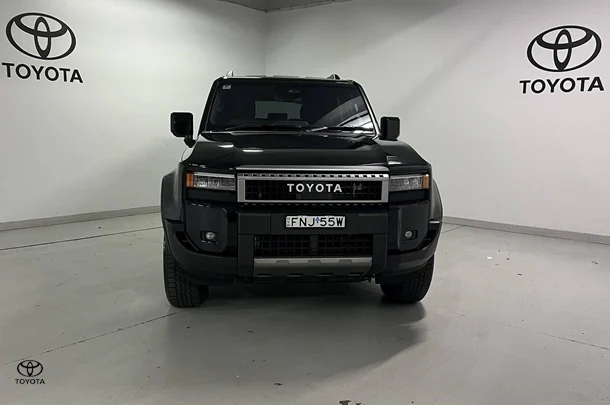 2025 Toyota Prado GXL image 2