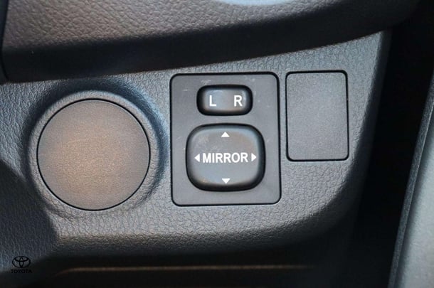 2019 Toyota Yaris Ascent image 31