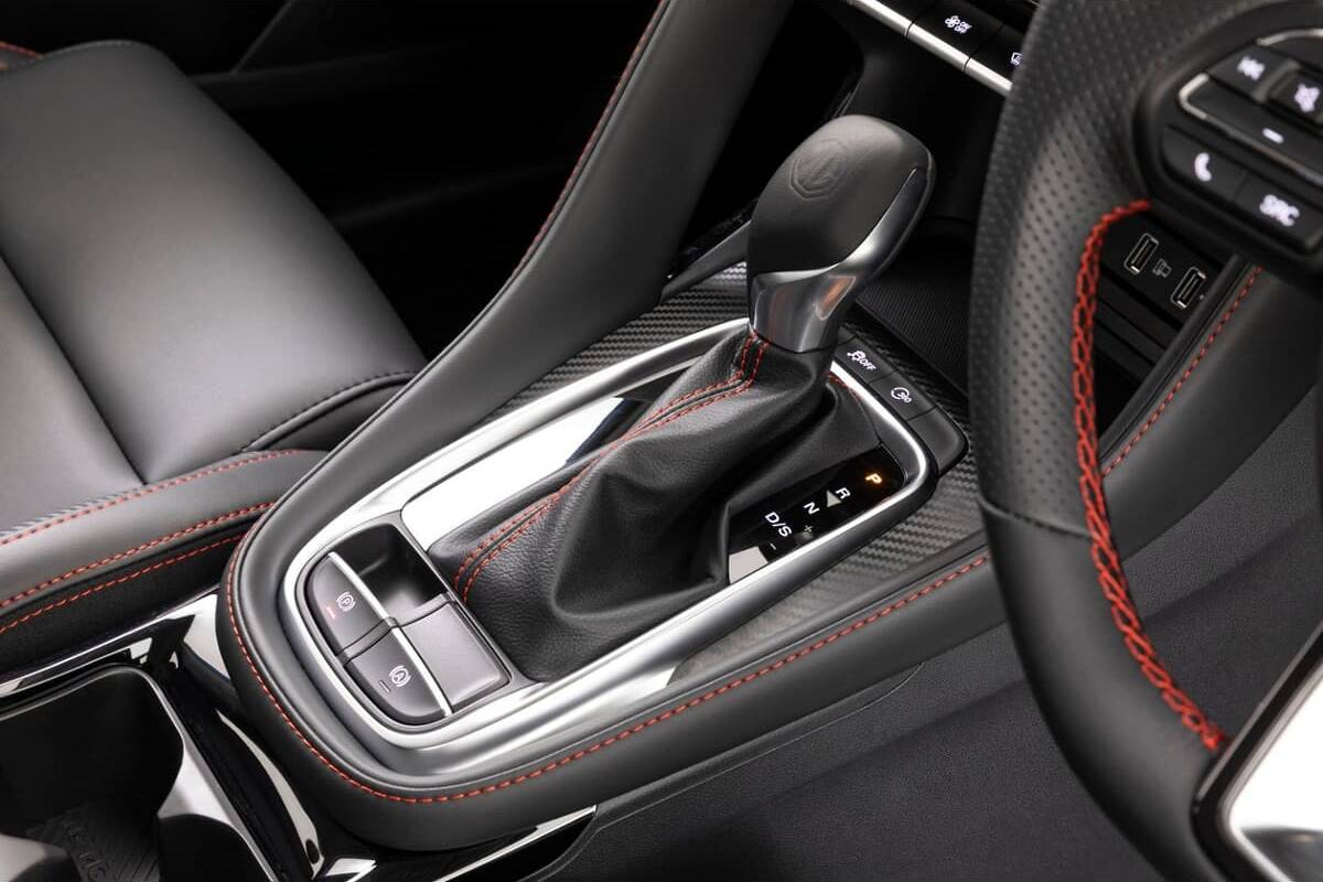 2024 MG ZST Excite Auto MY24 image 16