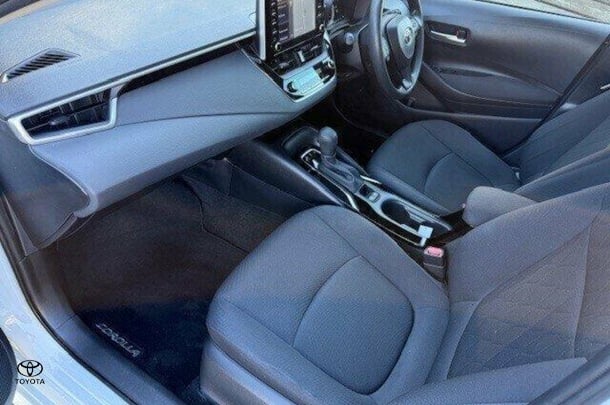 2021 Toyota Corolla Sedan Hybrid Ascent Sport image 10