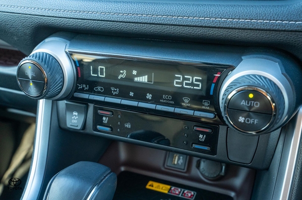 2024 TOYOTA RAV4 Hybrid Cruiser-AWD image 15