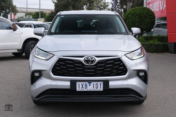 2022 Toyota Kluger GX AWD image 3