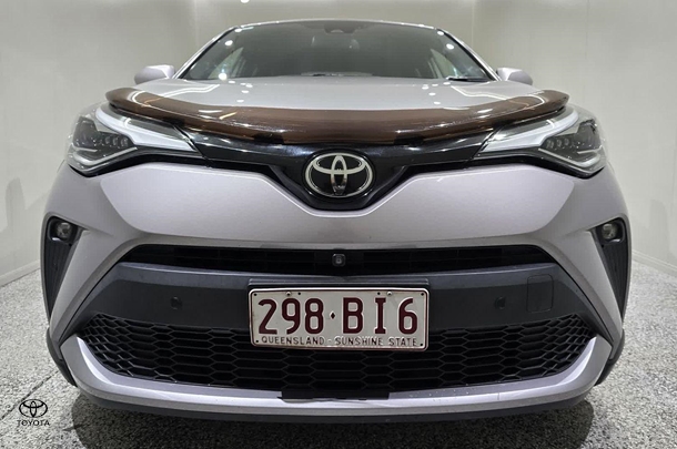 2021 Toyota C-HR Koba AWD image 6