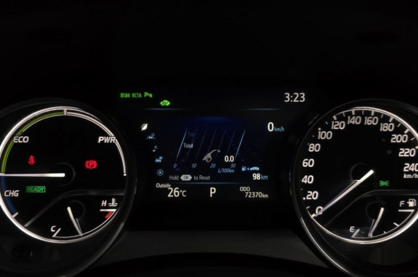 2020 Toyota Camry Hybrid SL image 16