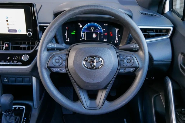 2023 Toyota Corolla Cross HV GX image 10