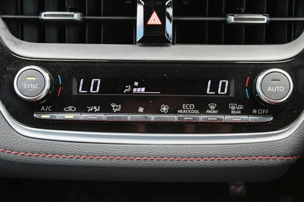 2023 Toyota Corolla Hatch Hybrid ZR image 24