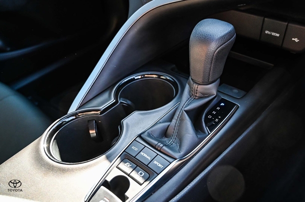 2023 Toyota Camry Hybrid Ascent image 16