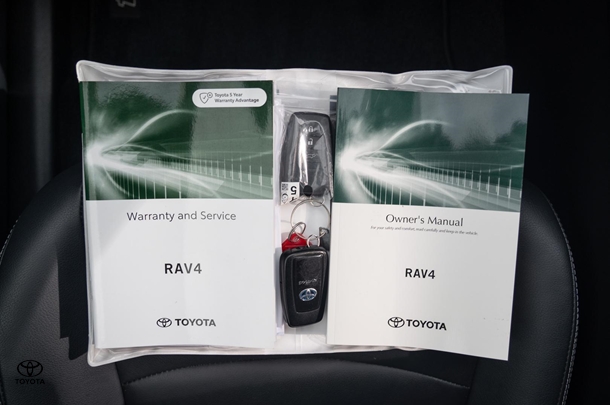 2021 Toyota RAV4 HYBRID Cruiser 2WD image 25