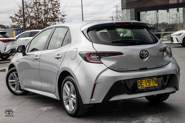 2022 Toyota Corolla Ascent Sport image 2