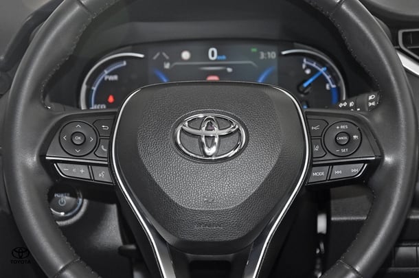2024 Toyota RAV4 Hybrid GXL-2WD image 15