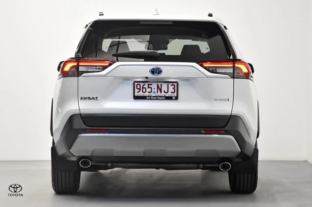 2024 Toyota RAV4 Hybrid GXL-2WD image 6