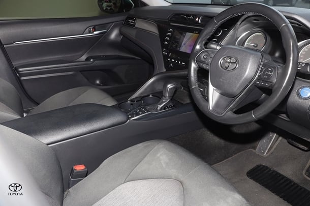 2018 Toyota Camry Hybrid Ascent Sport image 11