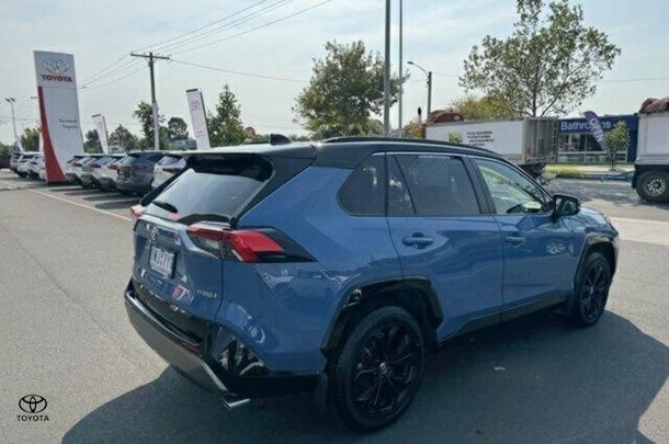 2022 Toyota Rav4 Hybrid XSE (AWD) image 3