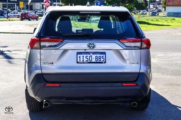 2023 Toyota Rav4 Hybrid GX image 5