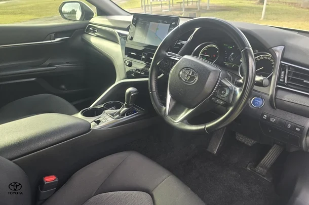 2021 Toyota Camry Hybrid Ascent Sport image 11