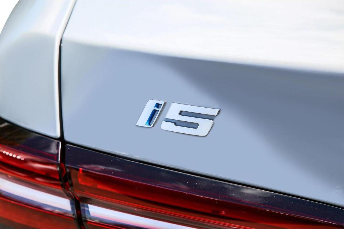 2024 BMW i5 eDrive40 M Sport G60 Auto image 10