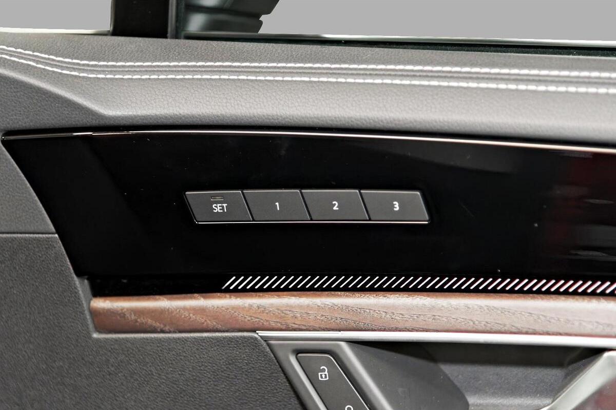 2024 Volkswagen Touareg 170TDI RC Auto 4MOTION MY24 image 12