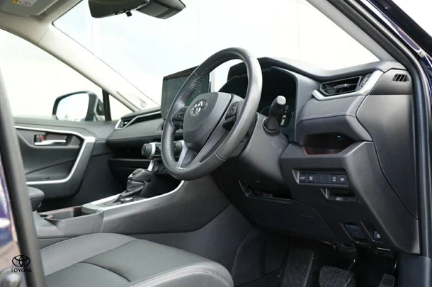 2024 Toyota RAV4 Hybrid Cruiser-AWD image 5