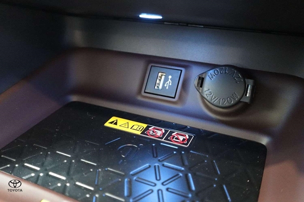 2024 Toyota RAV4 Hybrid Cruiser 2WD image 14