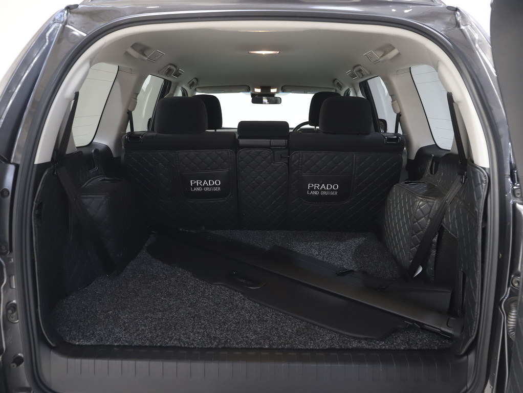 2021 Toyota Prado GXL image 8