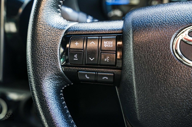 2023 Toyota Hilux 4x4 Rogue image 18