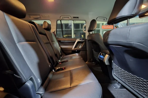 2019 Toyota Prado VX image 26