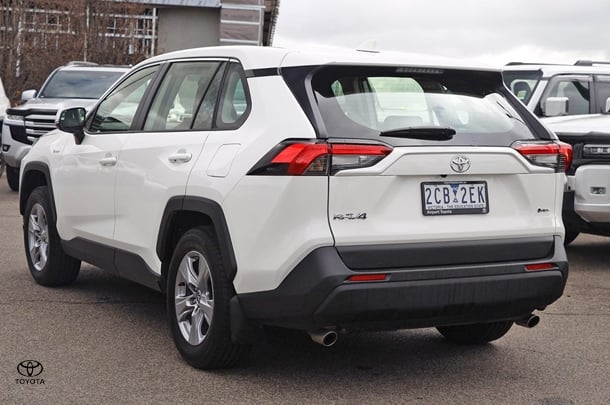 2024 Toyota Rav4 Hybrid GX-2WD image 13