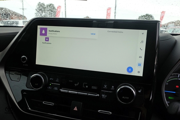 2023 Toyota KLUGER HYBRID GXL AWD image 14