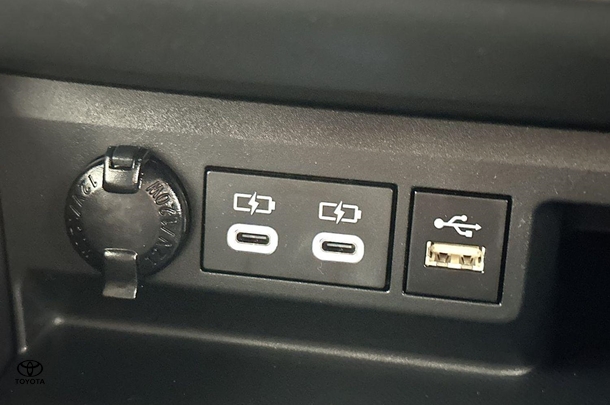 2024 Toyota Kluger Hybrid GX AWD image 30