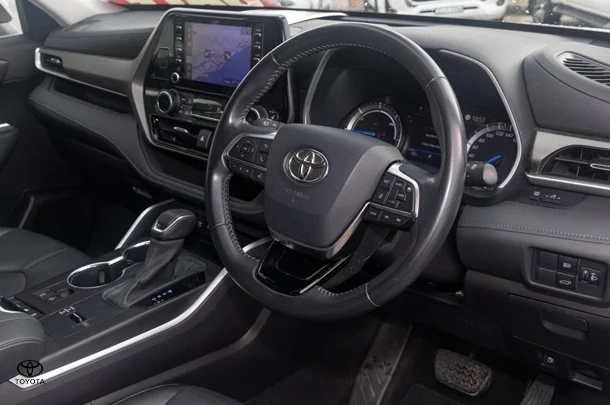 2021 Toyota KLUGER HYBRID GXL AWD image 7