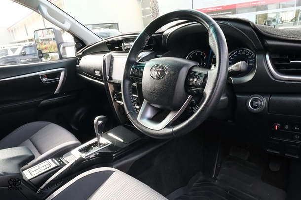 2021 Toyota Fortuner GXL image 7