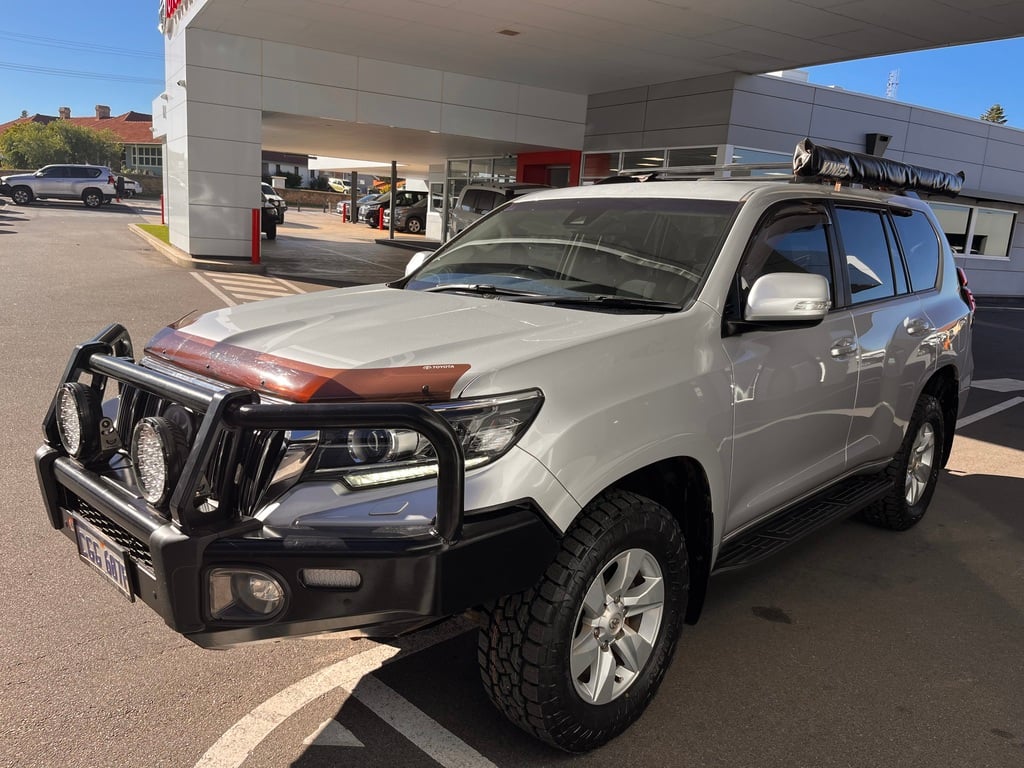 2019 Toyota Prado GXL image 5