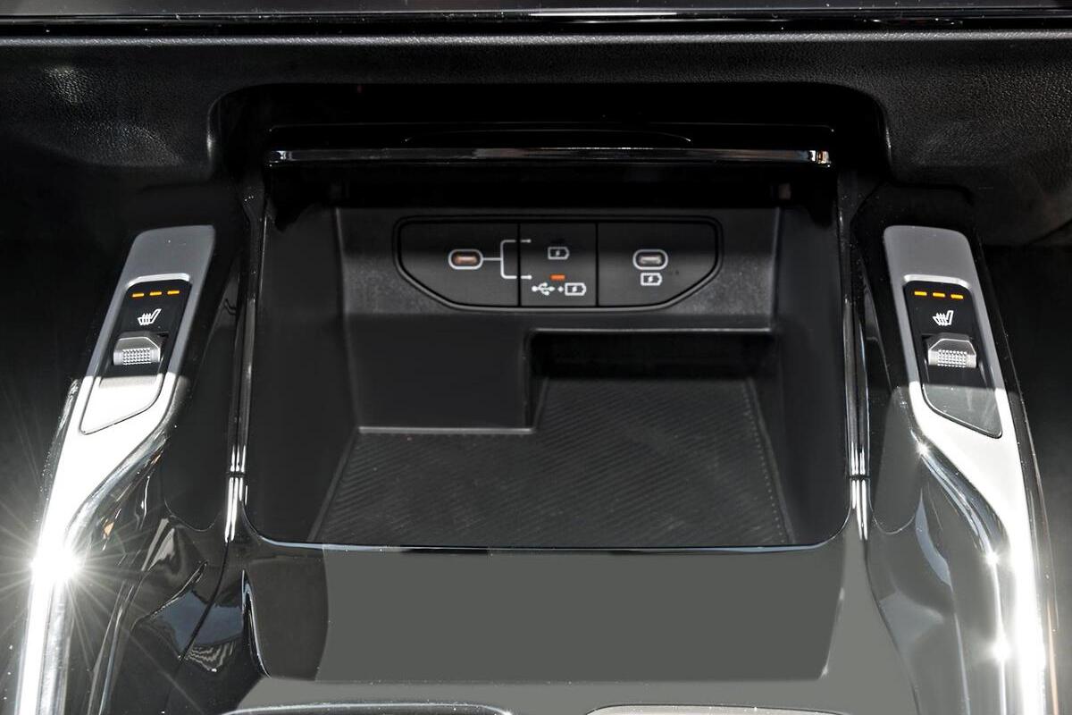 2024 Kia Sorento Sport+ Auto AWD MY25 image 10