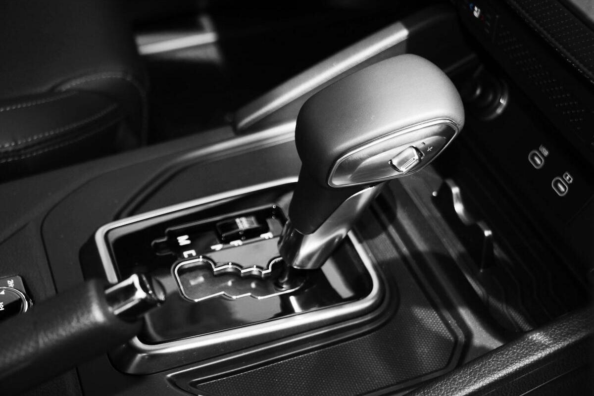 2024 SsangYong Musso Ultimate Luxury Auto 4x4 MY24 image 21