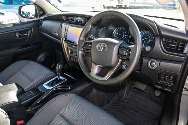 2024 Toyota Fortuner GX image 9