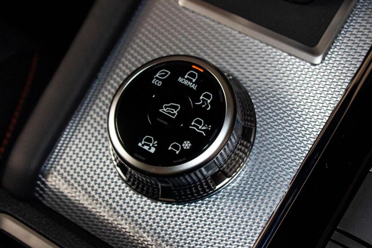 2024 Mitsubishi Outlander Exceed Tourer ZM Auto AWD MY24 image 15