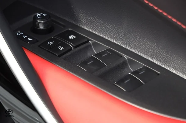 2023 Toyota Corolla ZR image 19
