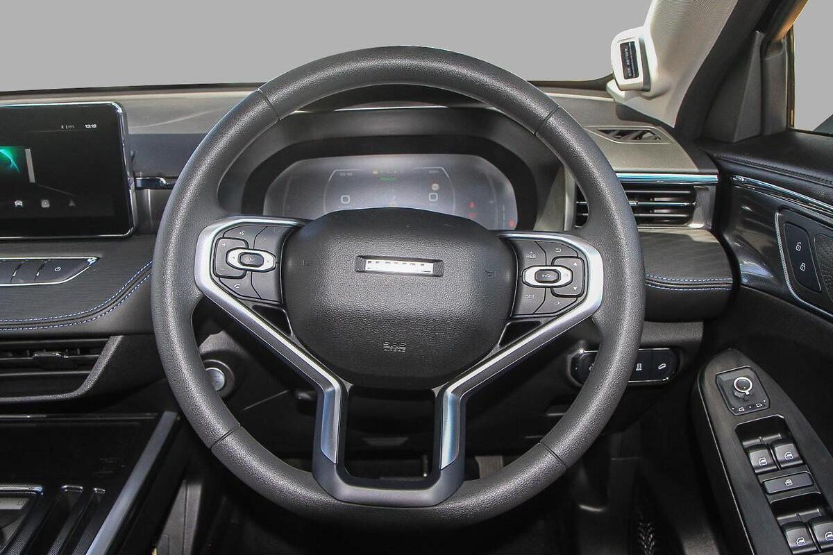 2025 GWM Haval Jolion Premium Hybrid Auto image 6