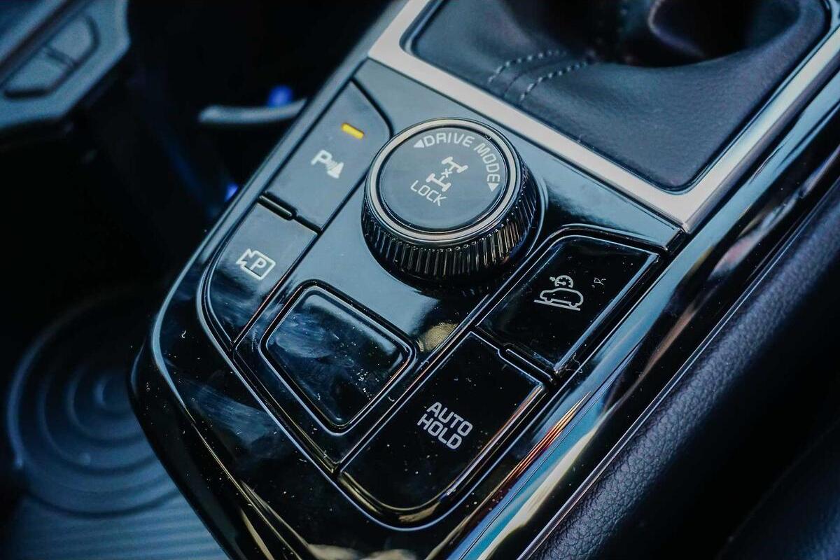 2024 Kia Sportage SX+ Auto AWD MY25 image 18