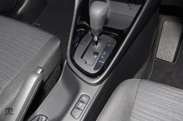 2023 Toyota Yaris Ascent Sport image 17