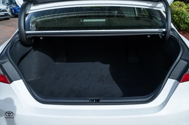 2024 TOYOTA Camry Hybrid Ascent image 26