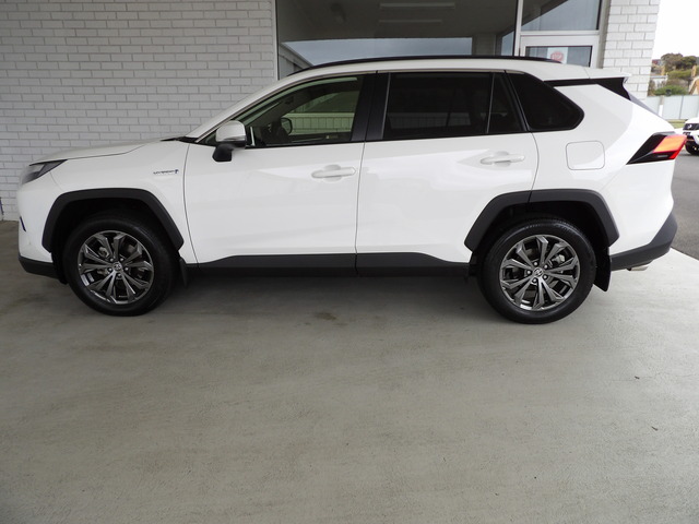 2020 Toyota Rav4 Hybrid GX AWD image 3