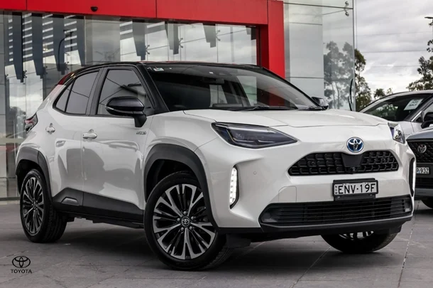 2021 Toyota Yaris Cross Hybrid Urban image 2