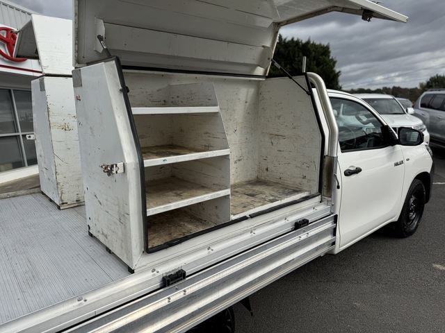 2019 Toyota Hilux Workmate image 19