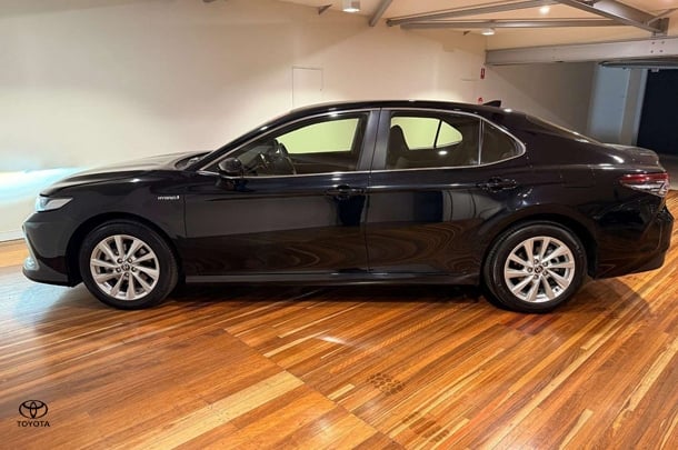 2024 Toyota Camry Hybrid Ascent image 6