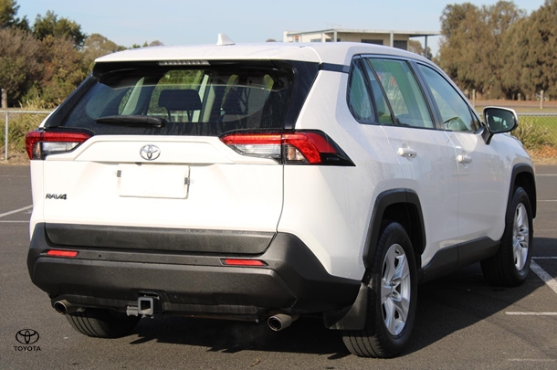 2020 Toyota RAV4 GX-2WD image 8