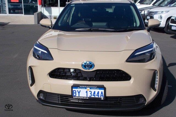 2021 Toyota YARIS CROSS HYBRID Urban image 6