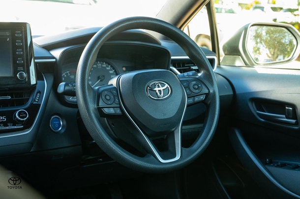 2020 TOYOTA Corolla Hatch Hybrid Ascent Sport image 10